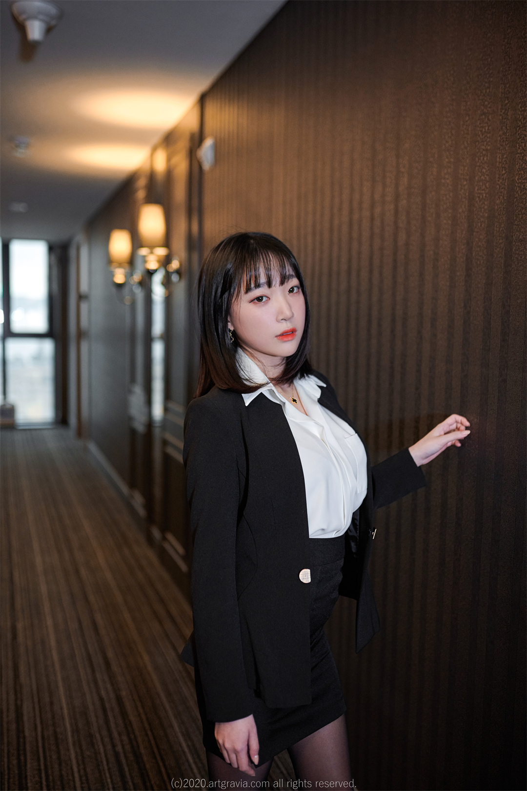 女强人风采，姜仁卿的ARTGRAVIA NO.08系列惊艳亮相