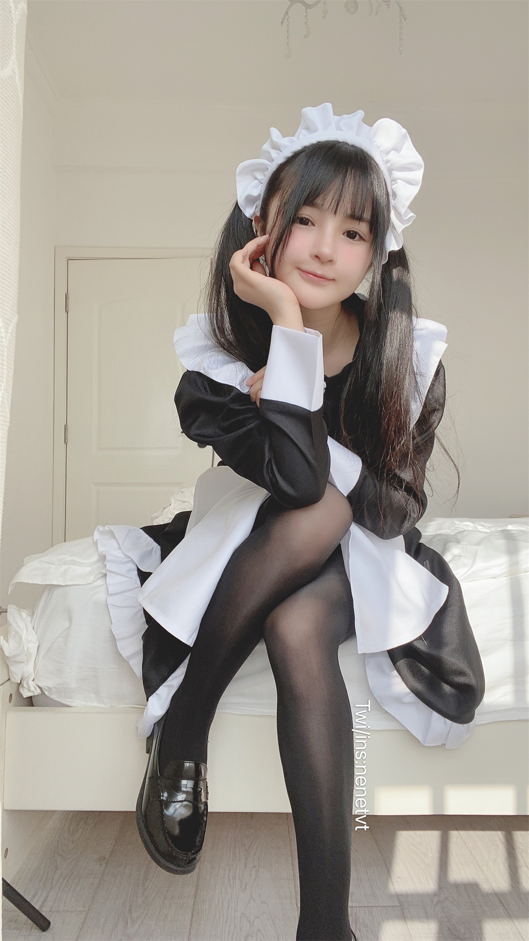 桜井宁宁的午后仙境，双马尾女仆梦幻绽放