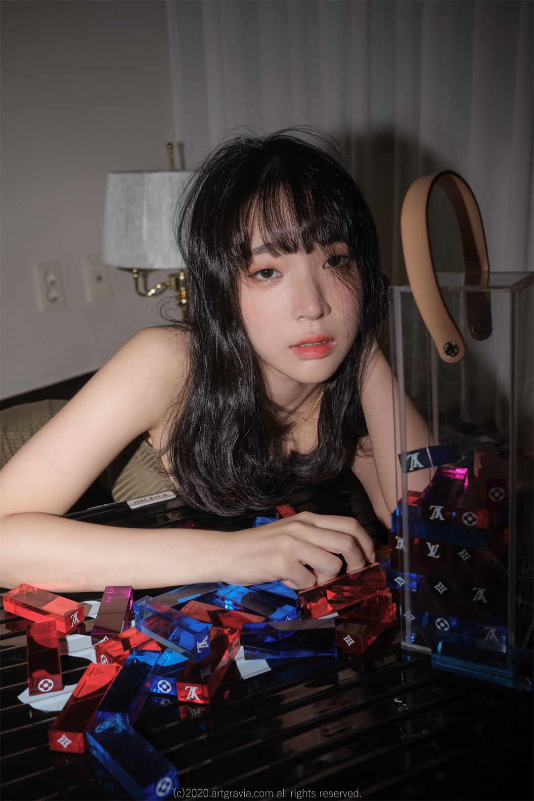 思考游戏中的艺术之美，姜仁卿的ARTGRAVIA写真VOL.190期