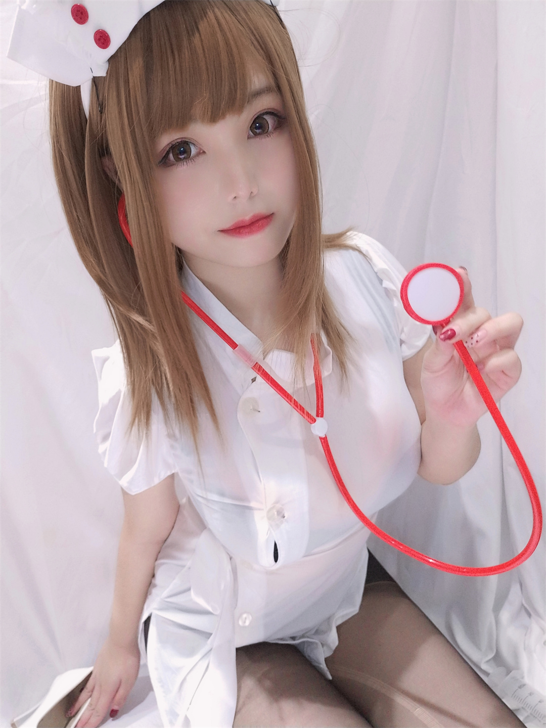 《小护士》之蜜汁猫裘：不只是萌，是甜到内核的治愈-推图猫