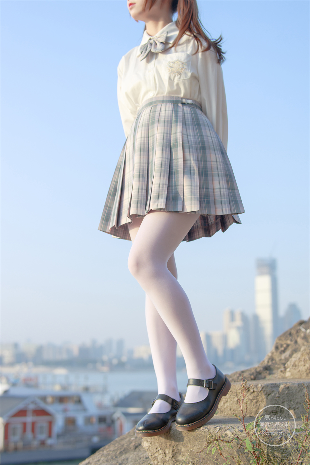 森萝财团的有料无料系列作品《有料12》清新脱俗的校服造型