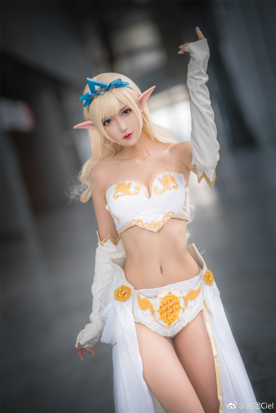 腐团儿《风女》照片集：精致cosplay引爆视线
