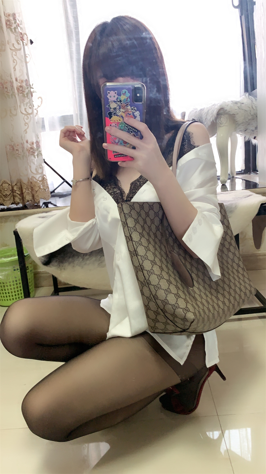 央泽NO.043作品《约会女友》：精致约会装扮与情感细节解析-推图猫