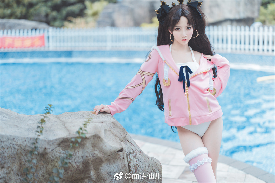 从光线到表情：面饼仙儿在“伊斯塔凛&贞德”中的创意与艺术表现-推图猫
