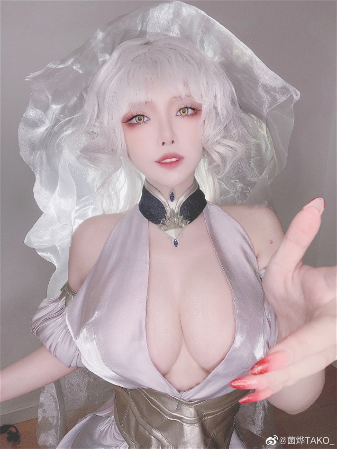 喵式点评：菌烨tako的NO.18作品——奎因·灯塔水母