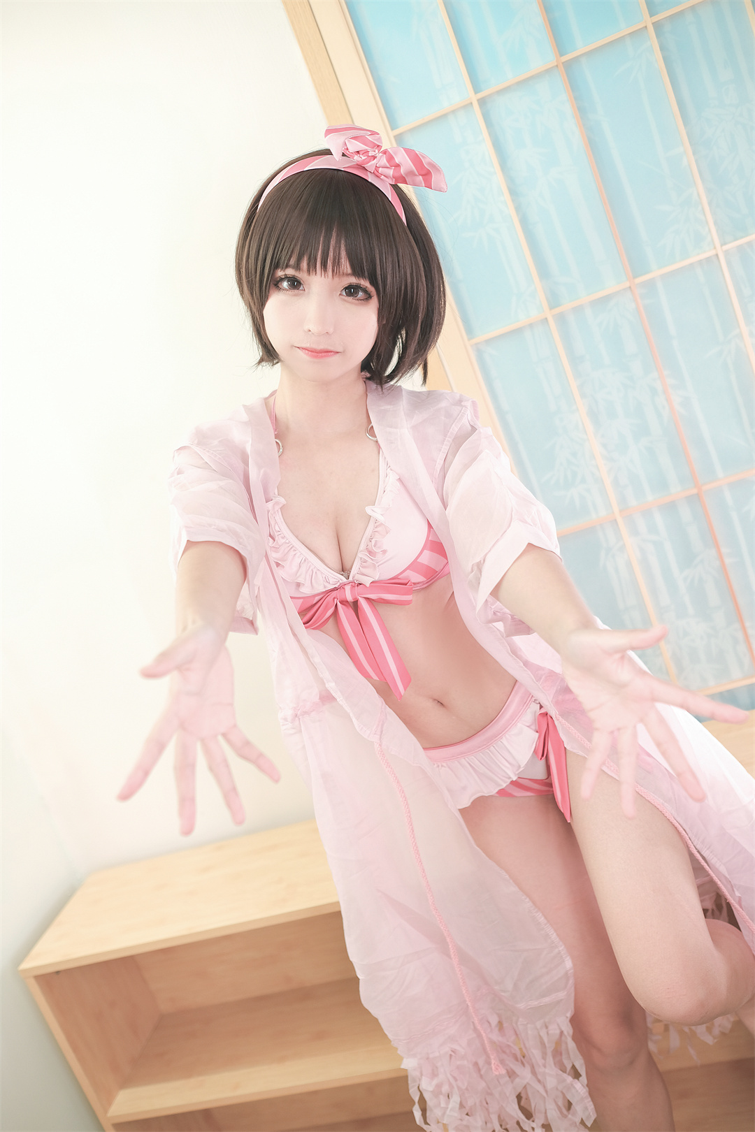 蠢沫沫 ——《加藤惠泳装》里的夏日风情-推图猫