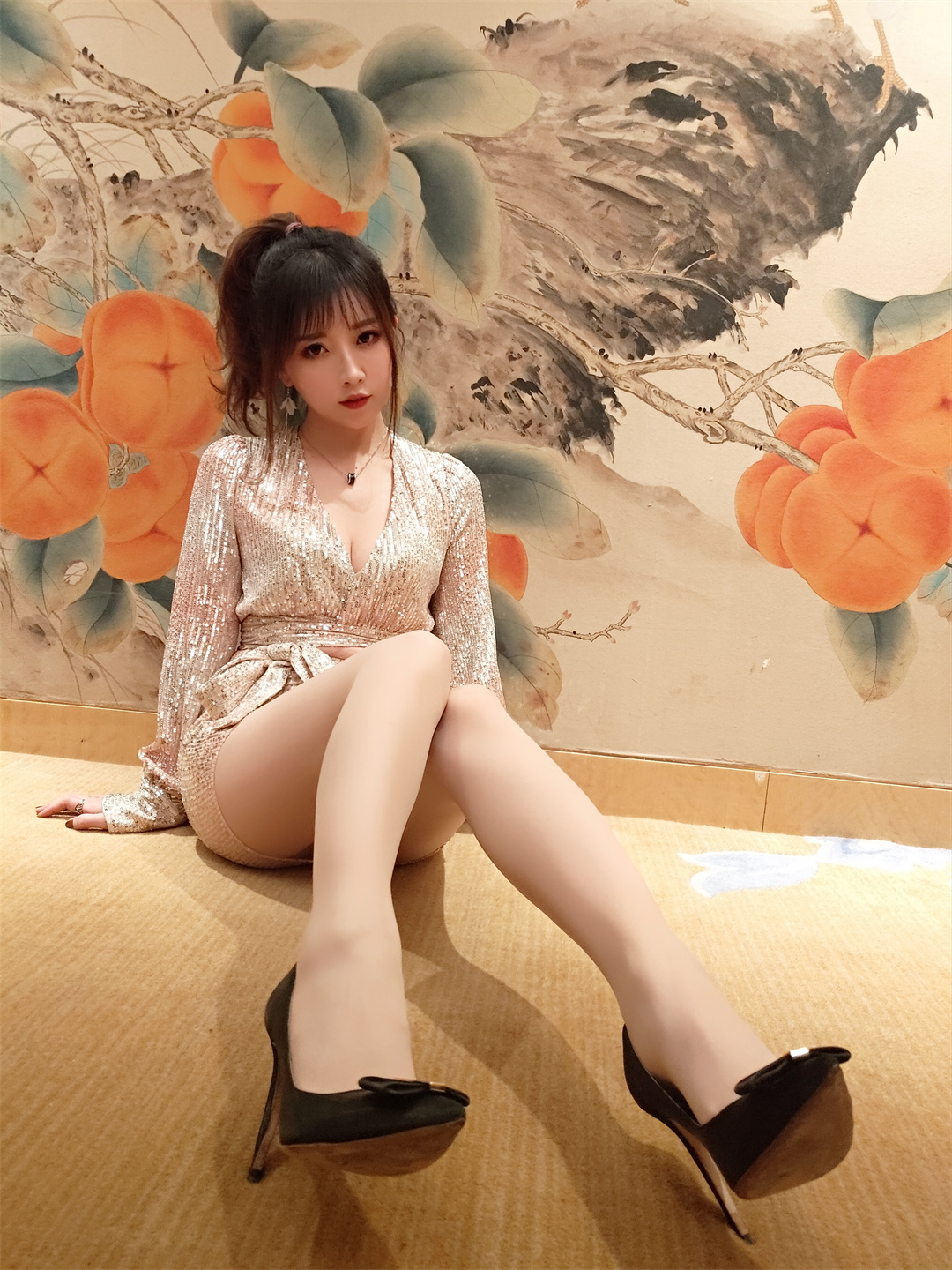 闪耀时刻：小女巫露娜的《亮片裙肉丝》深度分析-推图猫