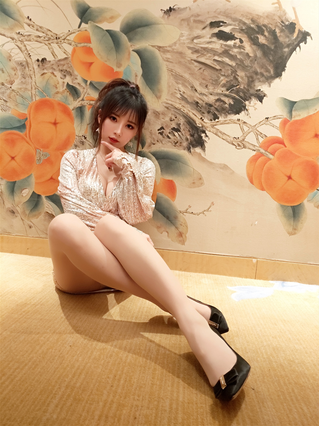 闪耀时刻：小女巫露娜的《亮片裙肉丝》深度分析